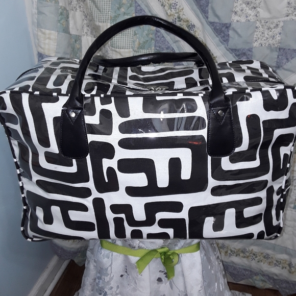 Buckhead Bettie Cape Town Black Weekender Duffle - Picture 2 of 9